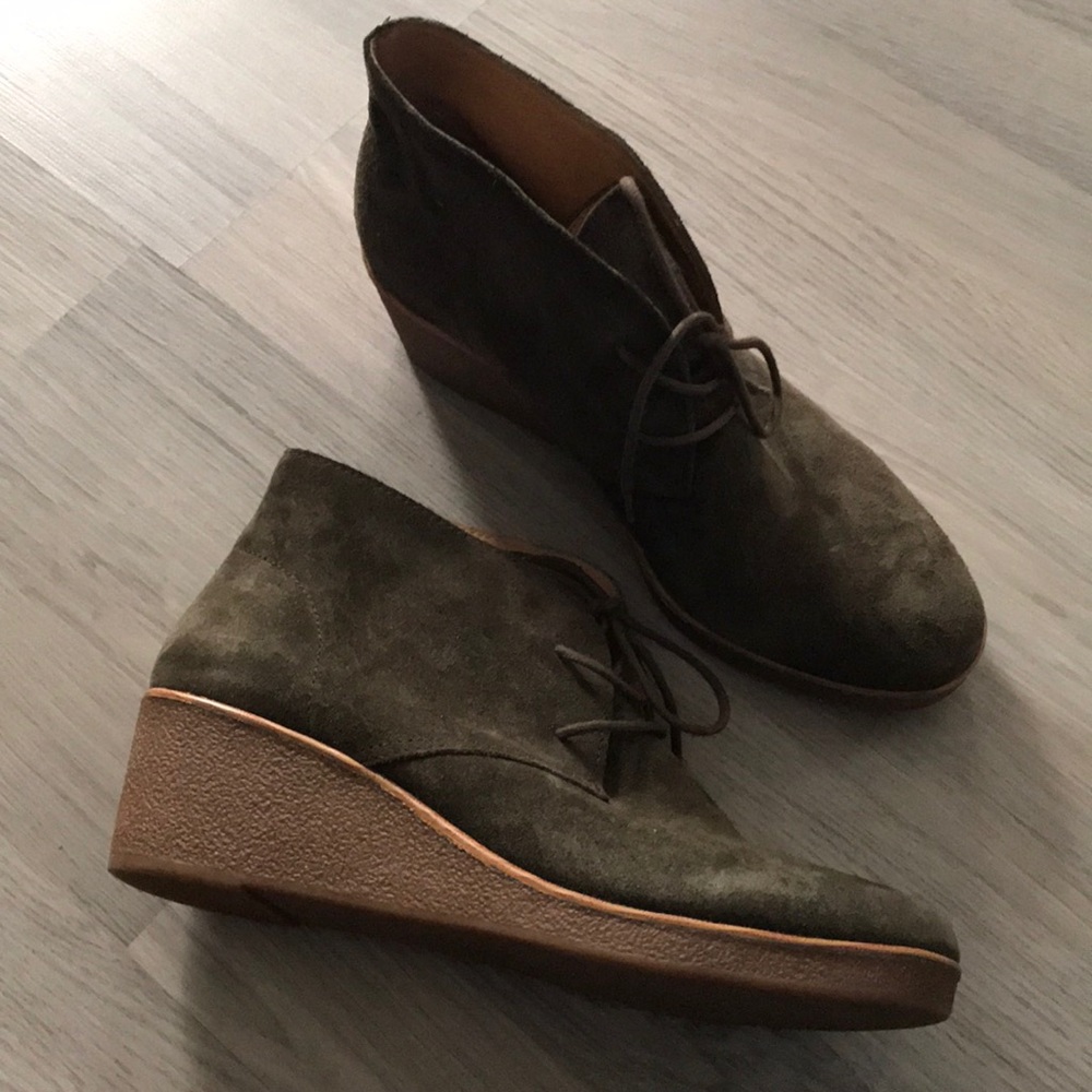 Lucjy Brand Wedge Boots